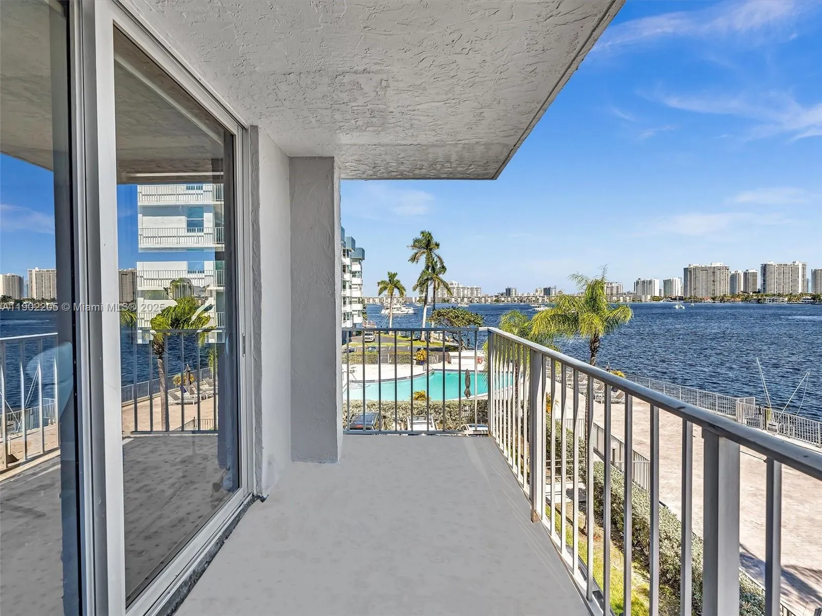 16570 NE 26th Ave, #3A