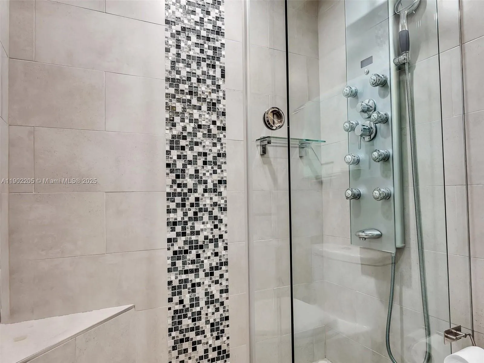 16570 NE 26th Ave, #3A