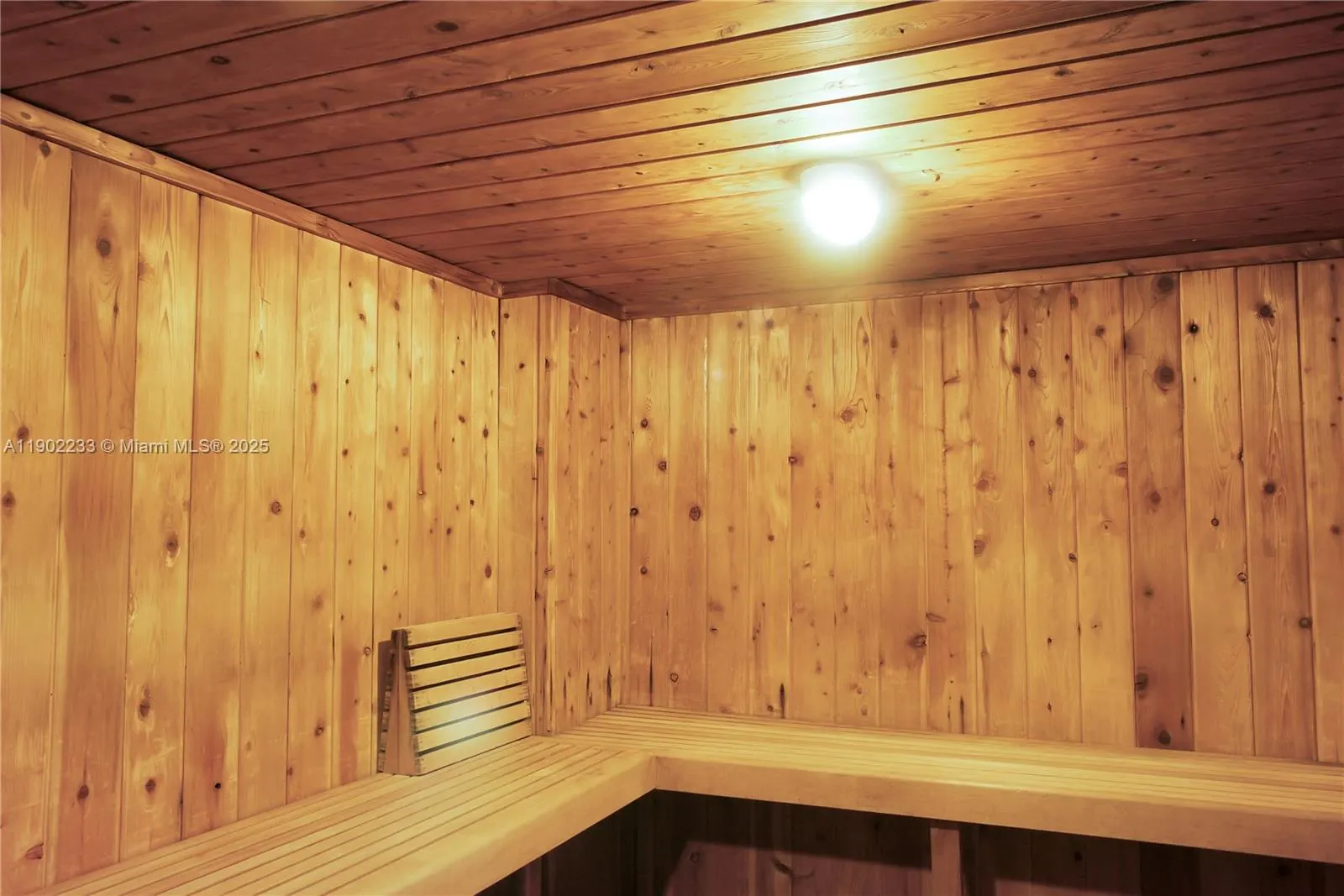 100 Bayview Dr, #1008