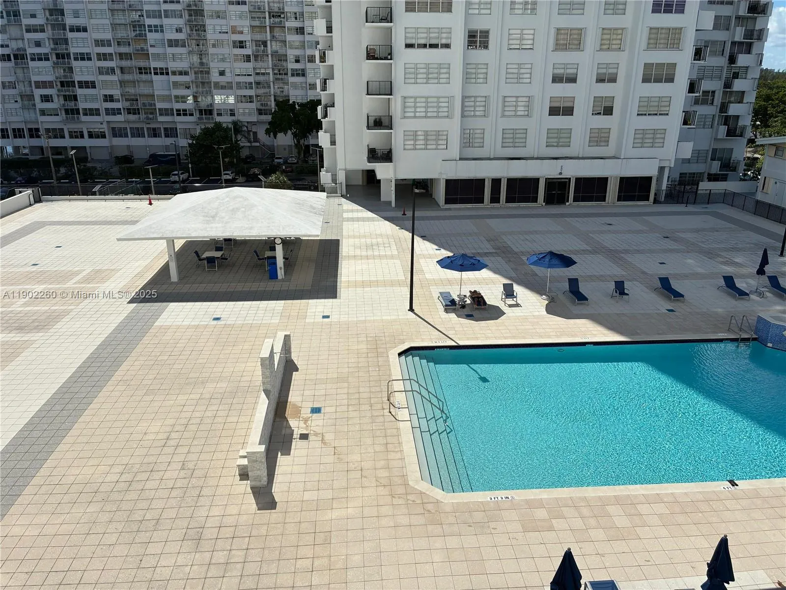 2780 NE 183rd St, #606