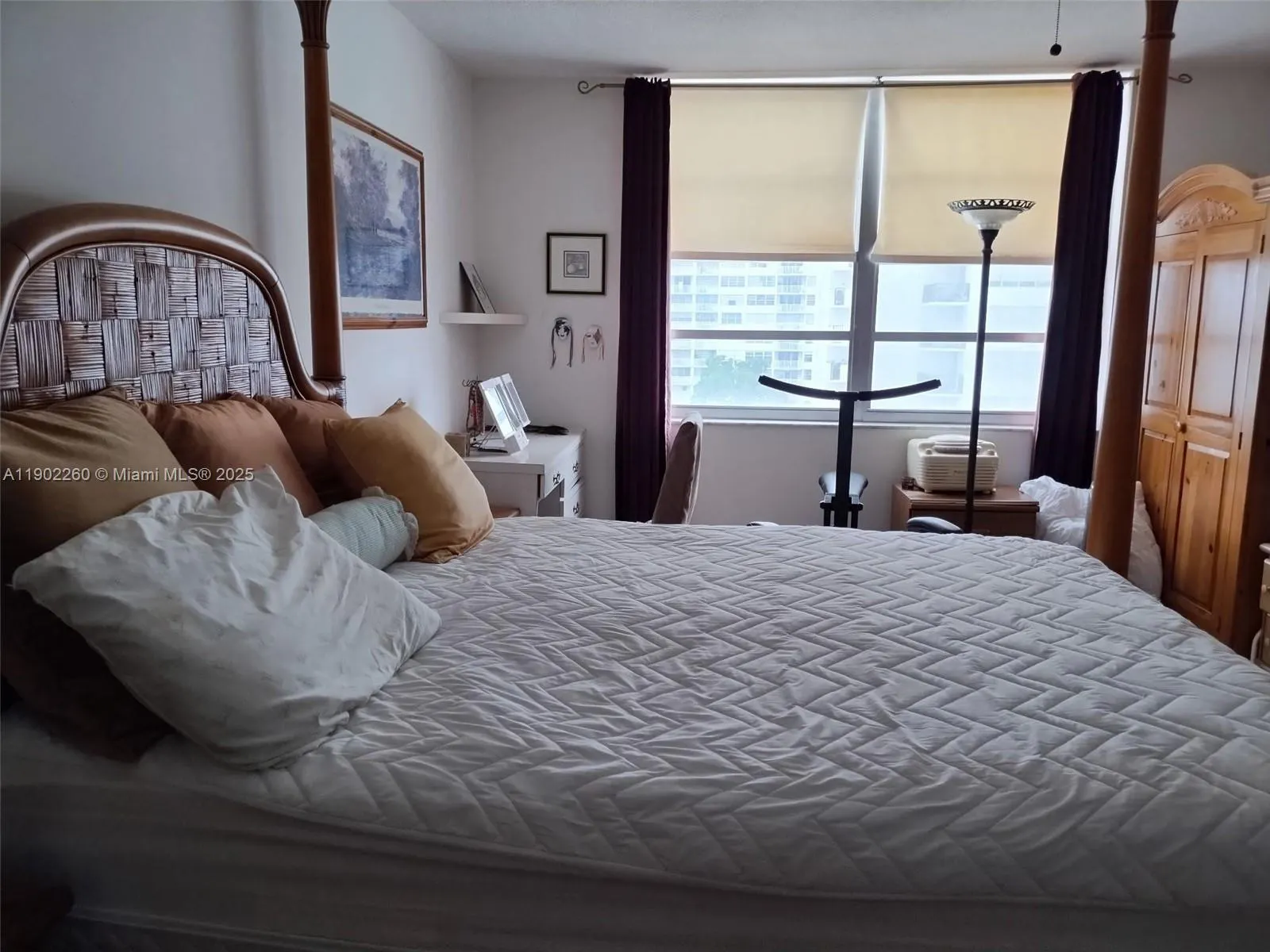 2780 NE 183rd St, #606