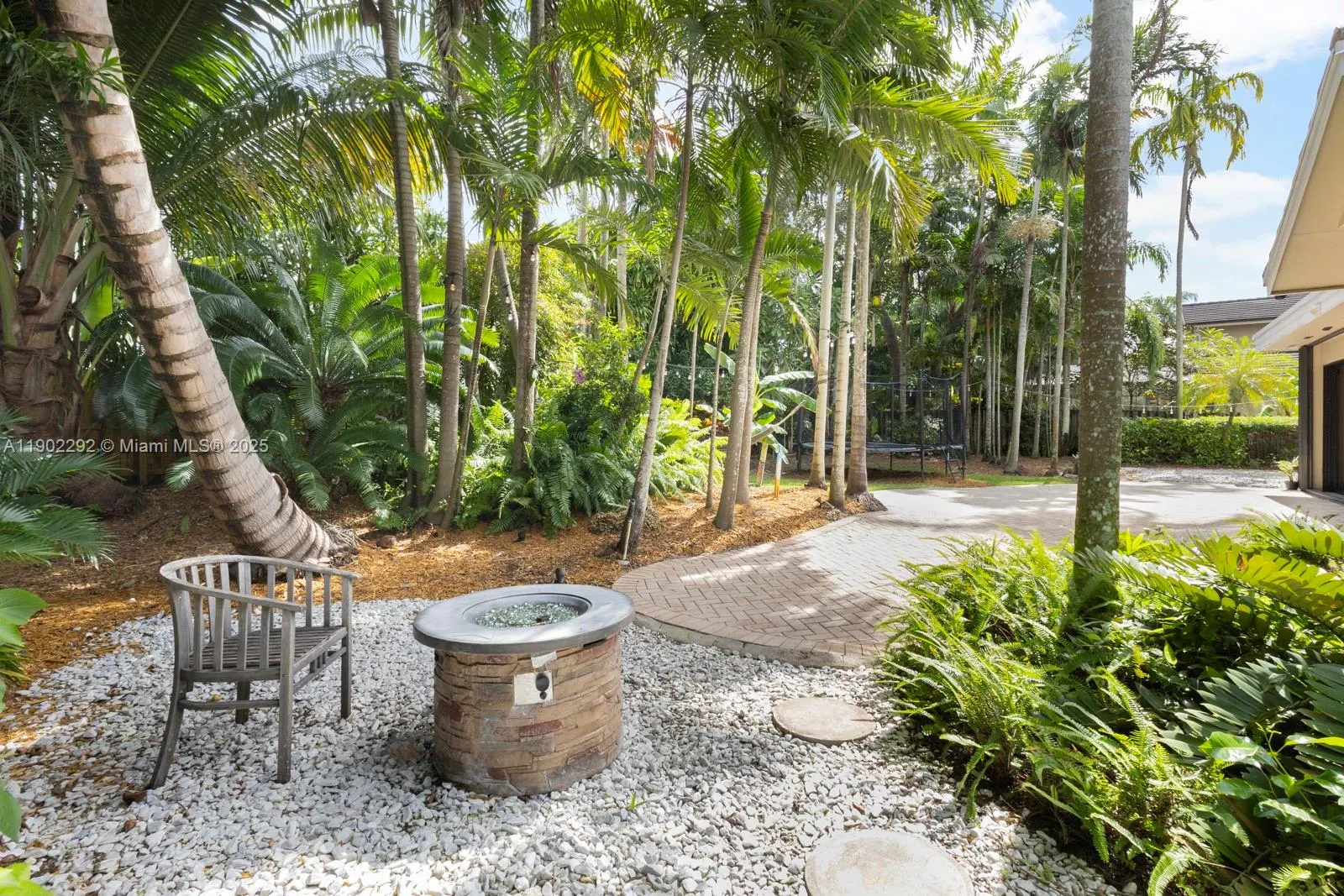 11003 SW 77th Ct Cir