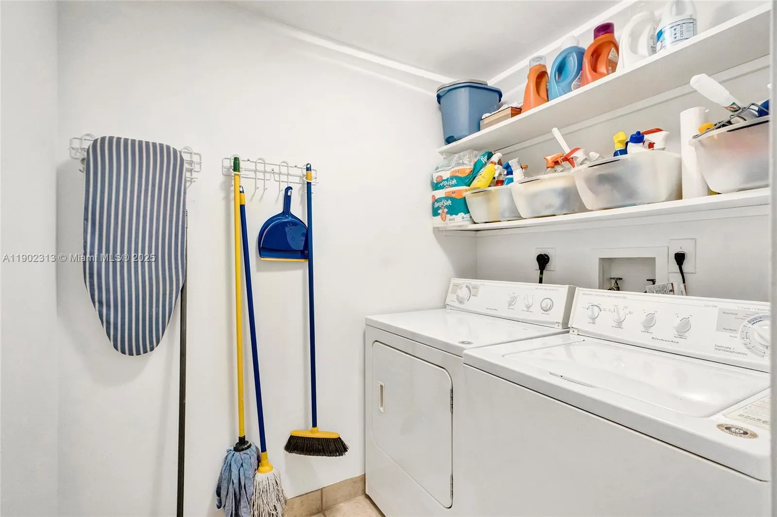 3370 Hidden Bay Dr, #1702