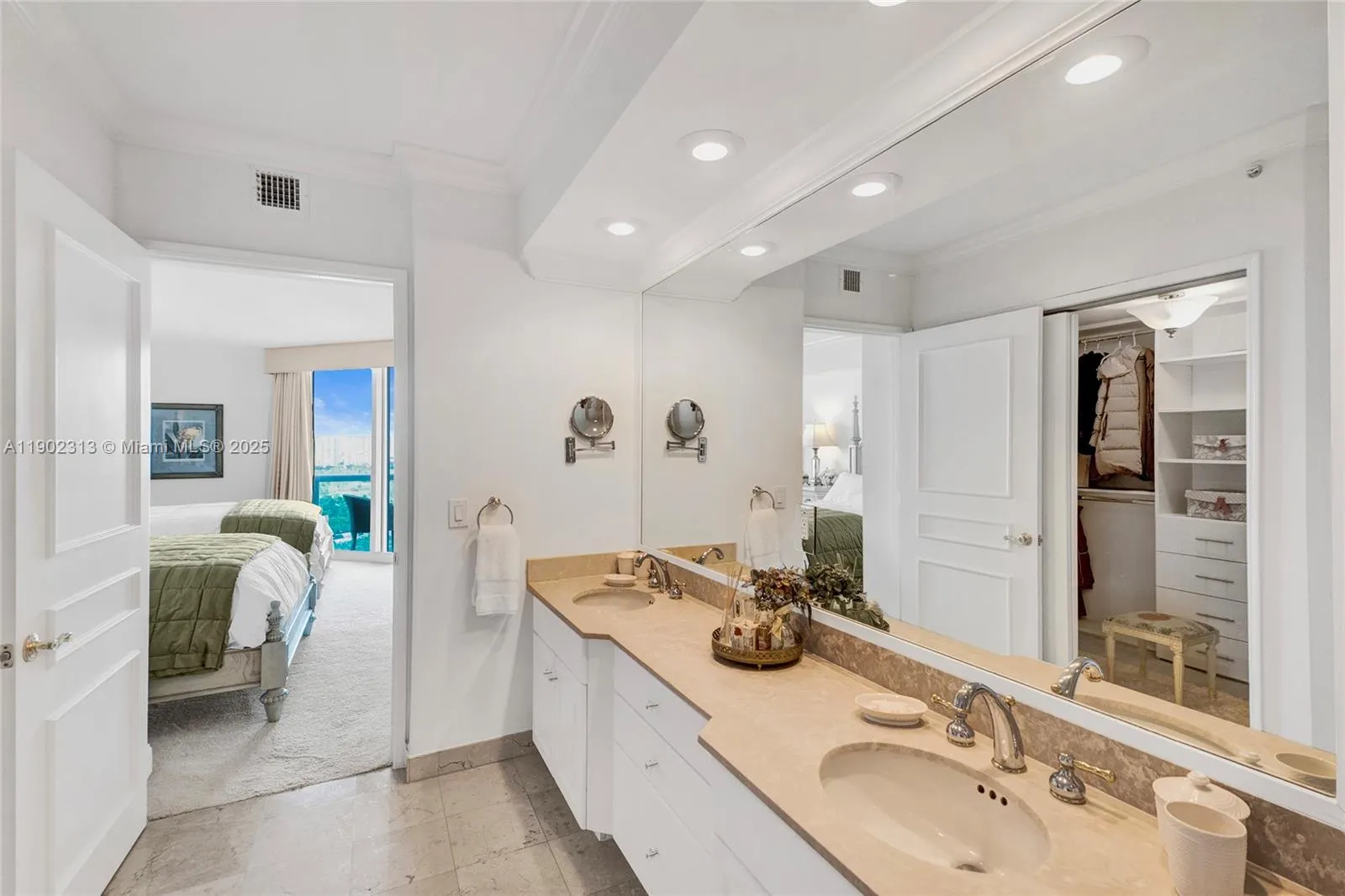 3370 Hidden Bay Dr, #1702