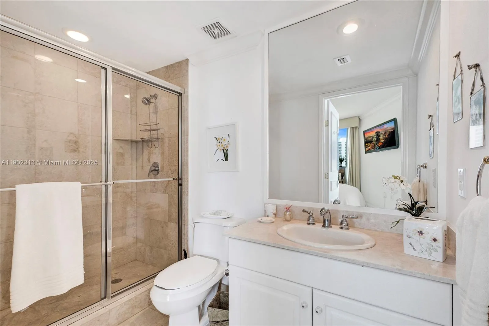 3370 Hidden Bay Dr, #1702