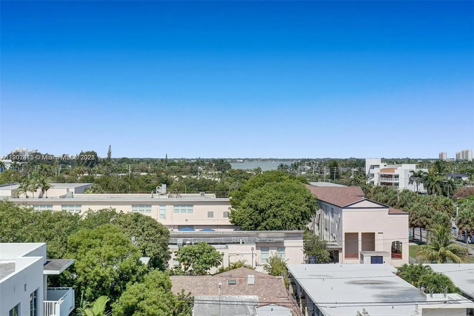 7620 Carlyle Ave, #703