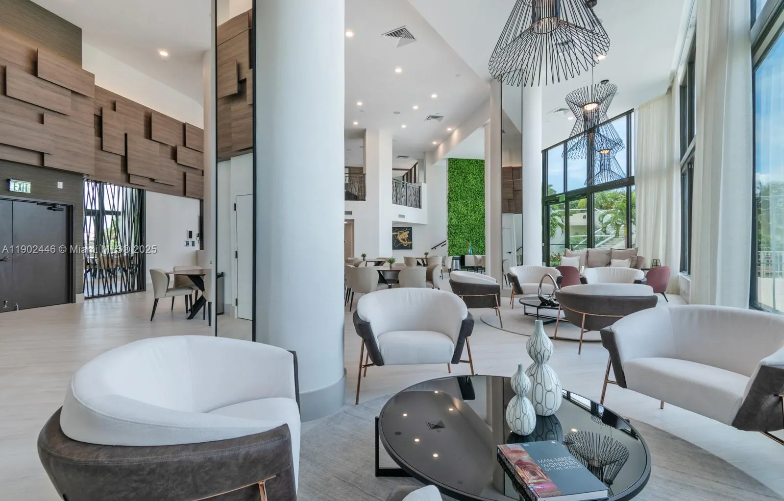 1000 W Island Blvd, #1612