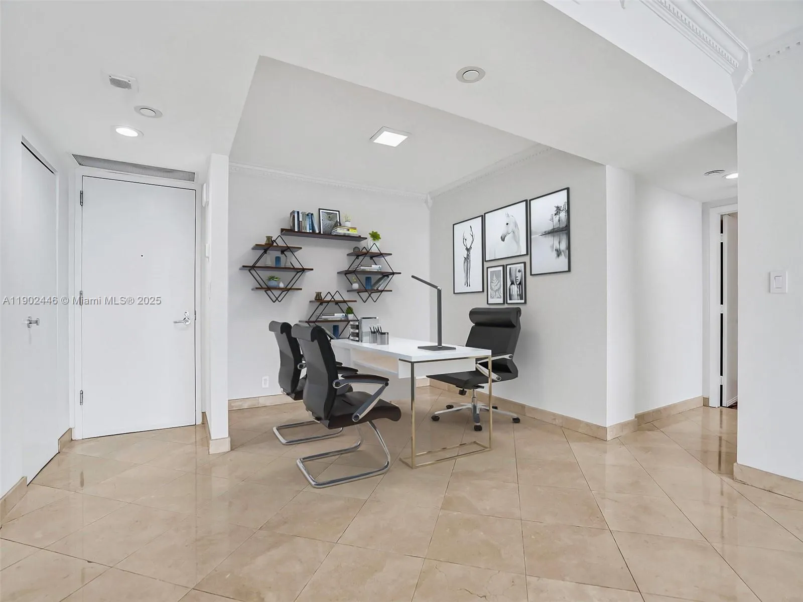 1000 W Island Blvd, #1612