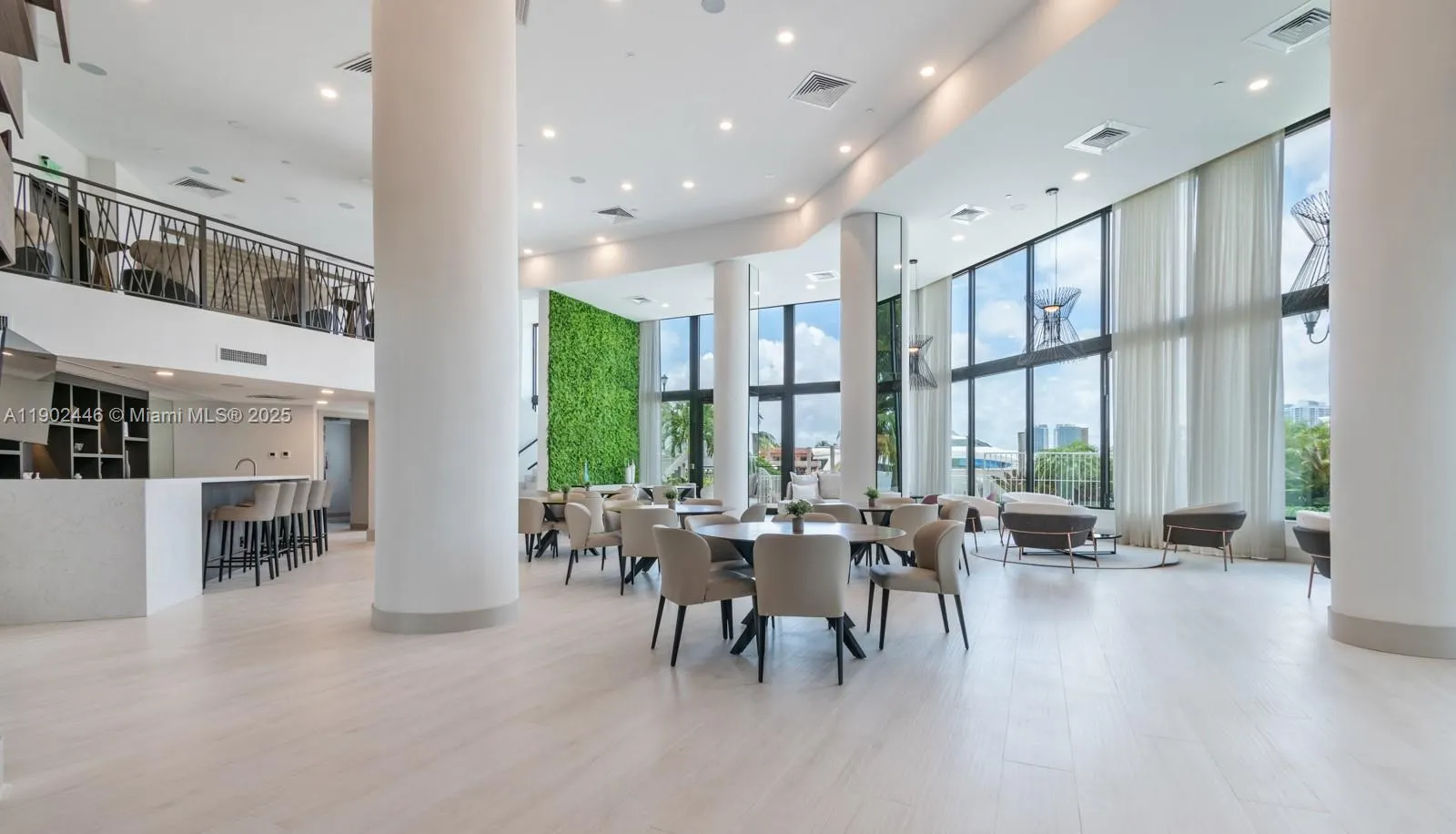 1000 W Island Blvd, #1612