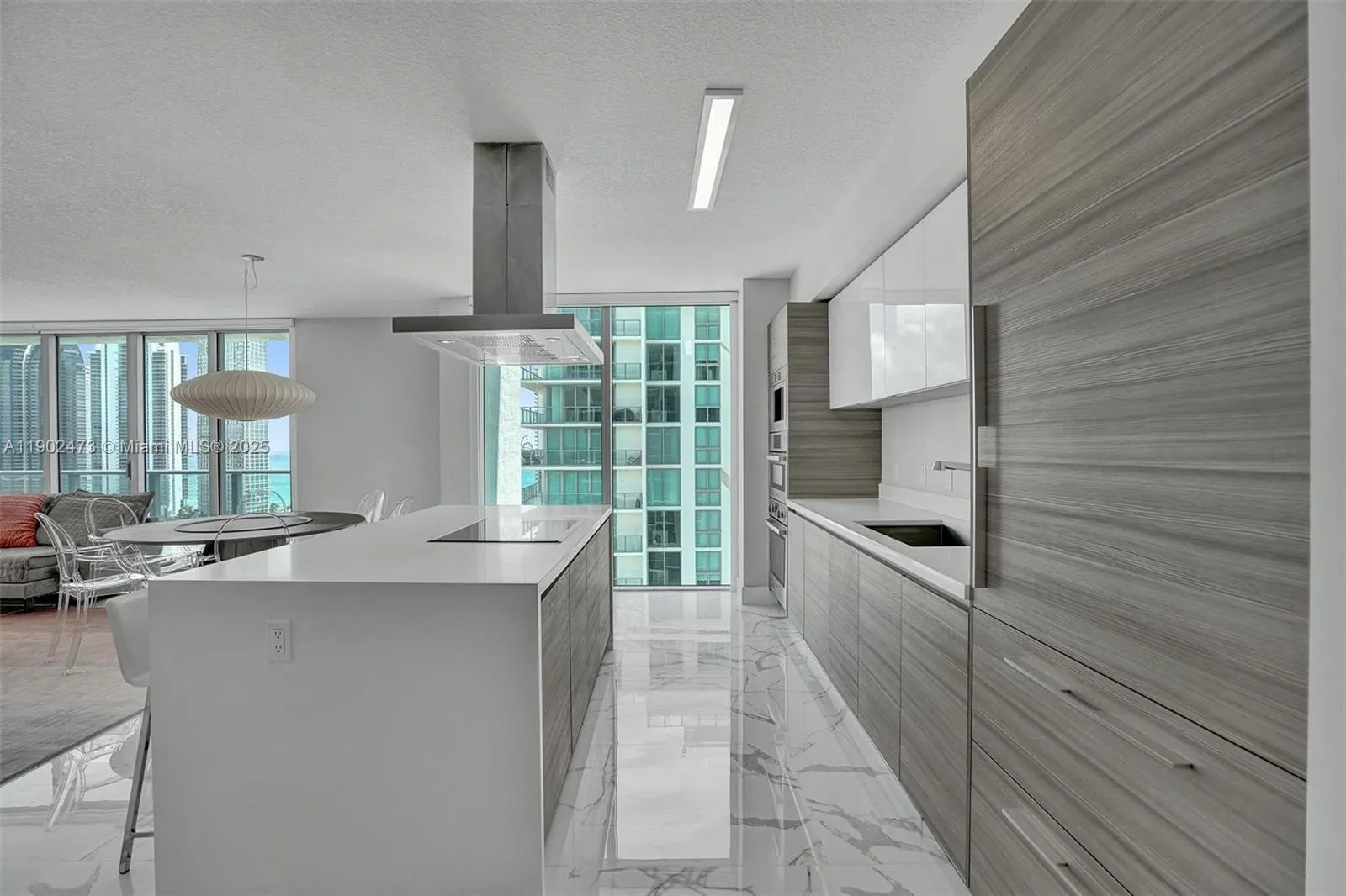 330 Sunny Isles Blvd, #5-2207