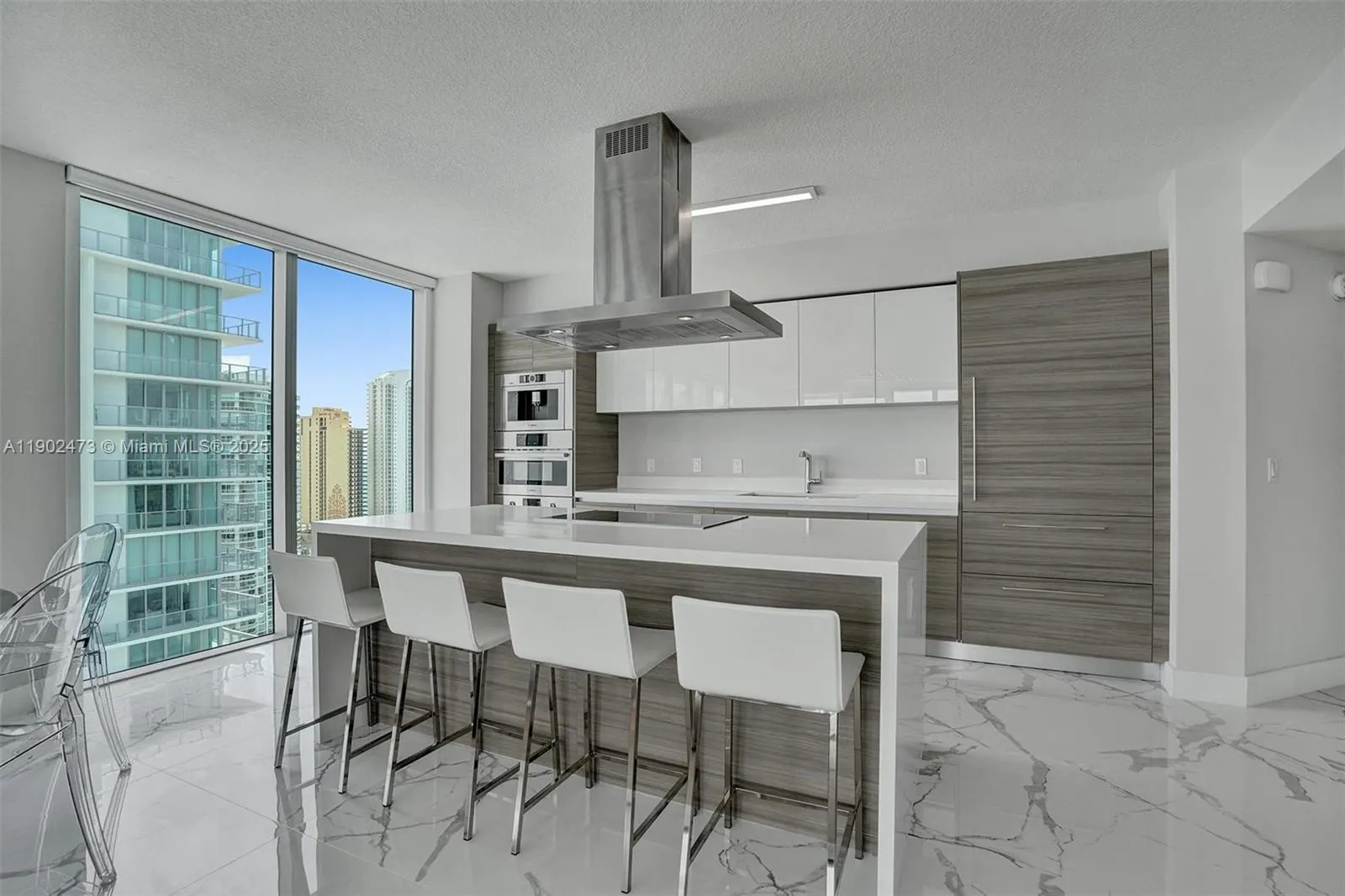 330 Sunny Isles Blvd, #5-2207