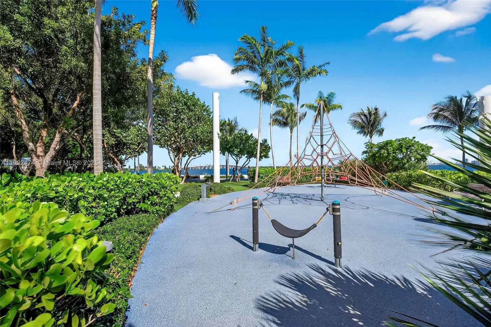 480 NE 31st St, #4407