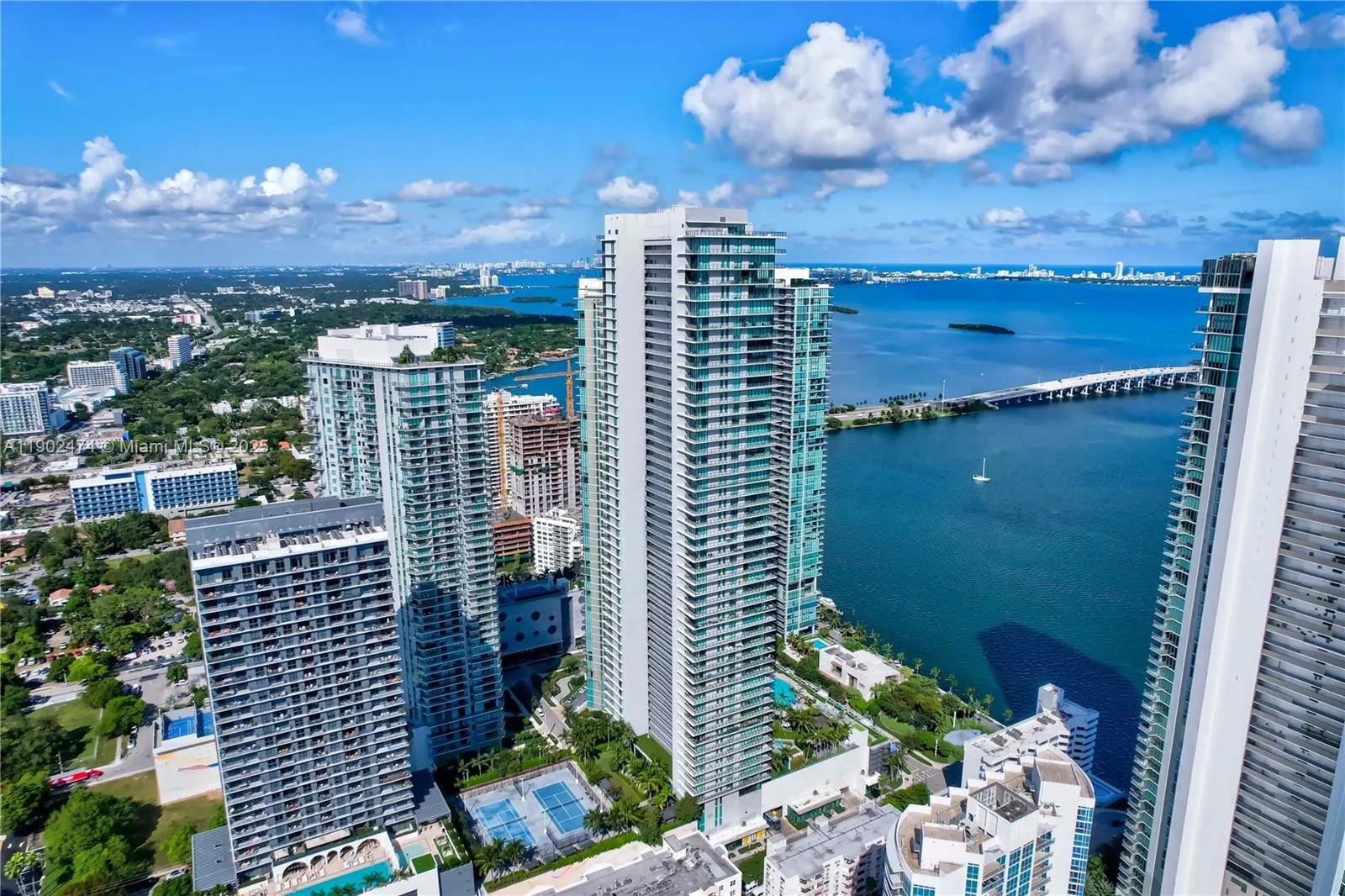 480 NE 31st St, #4407