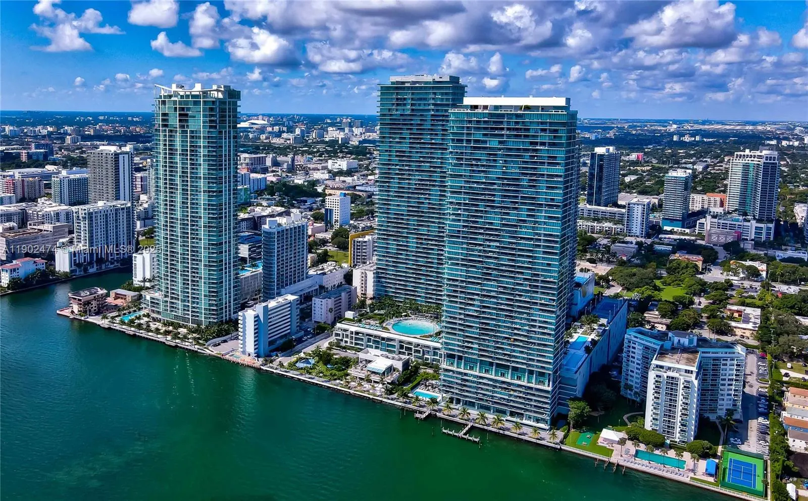 480 NE 31st St, #4407