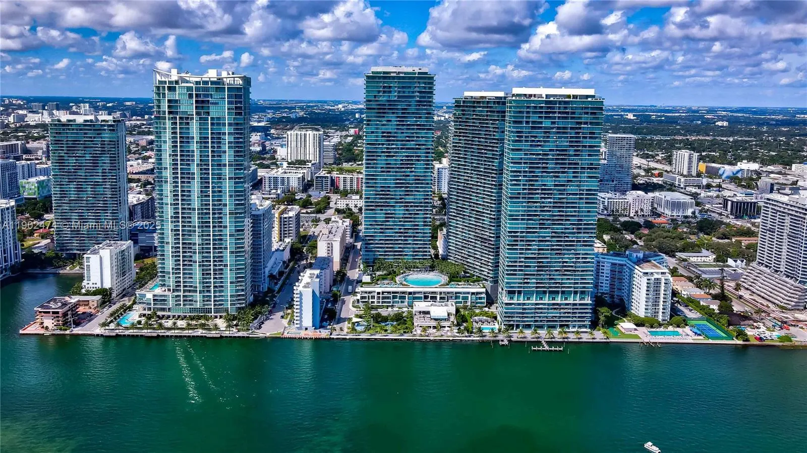 480 NE 31st St, #4407