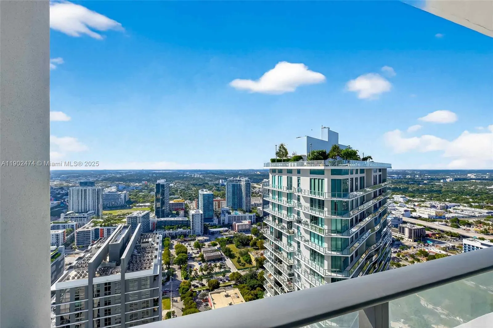 480 NE 31st St, #4407