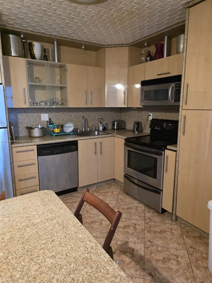 1833 S Ocean Dr, #1505