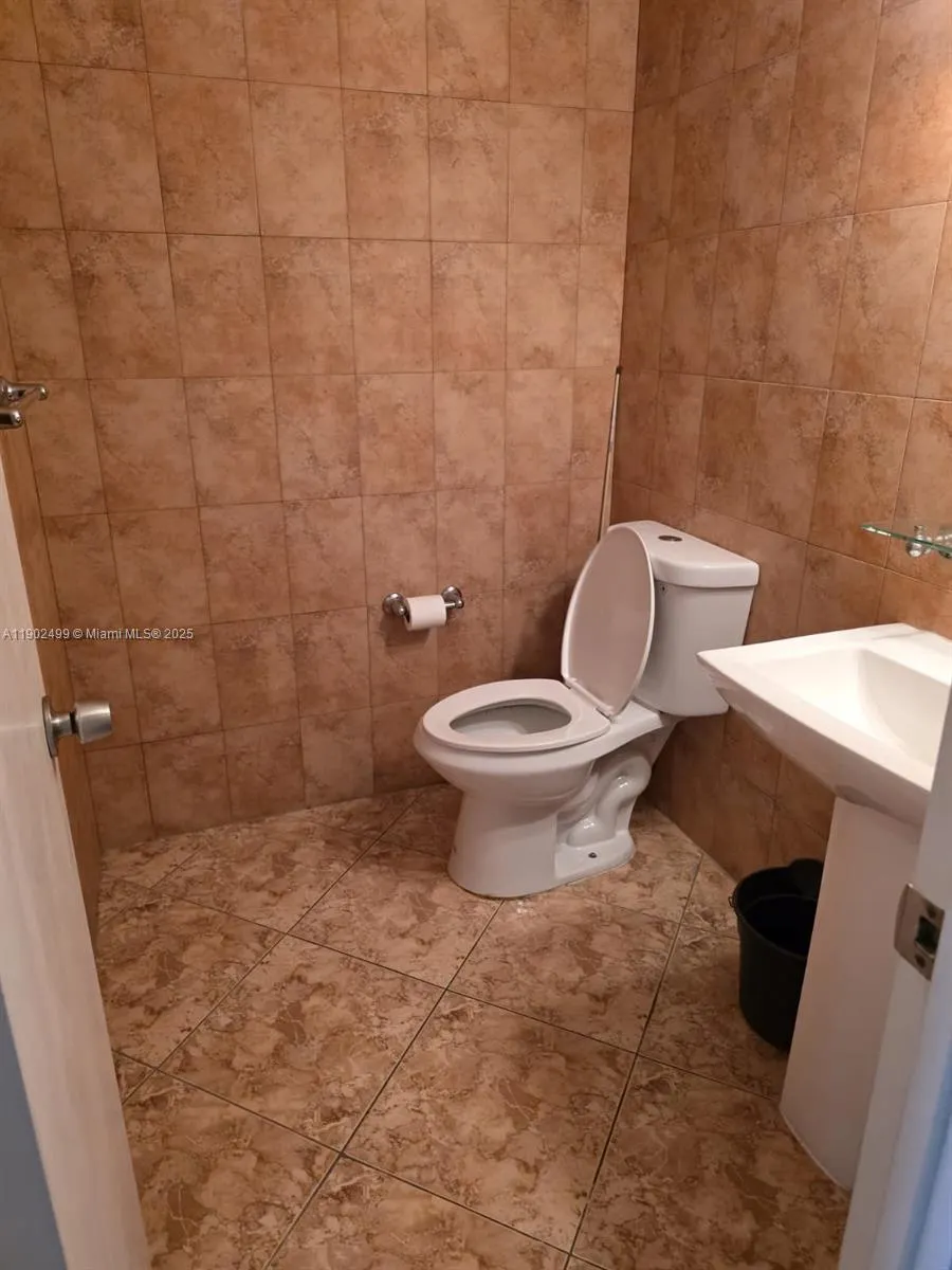 1833 S Ocean Dr, #1505