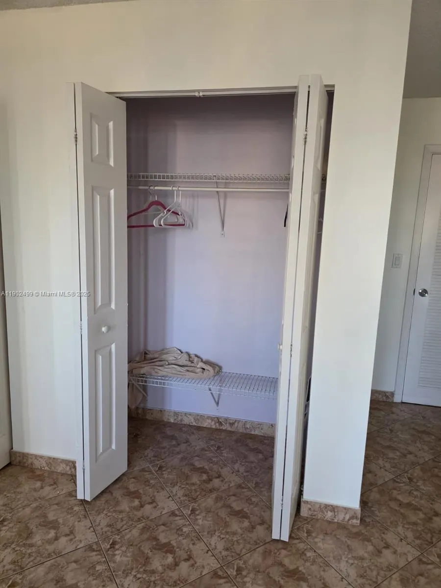 1833 S Ocean Dr, #1505