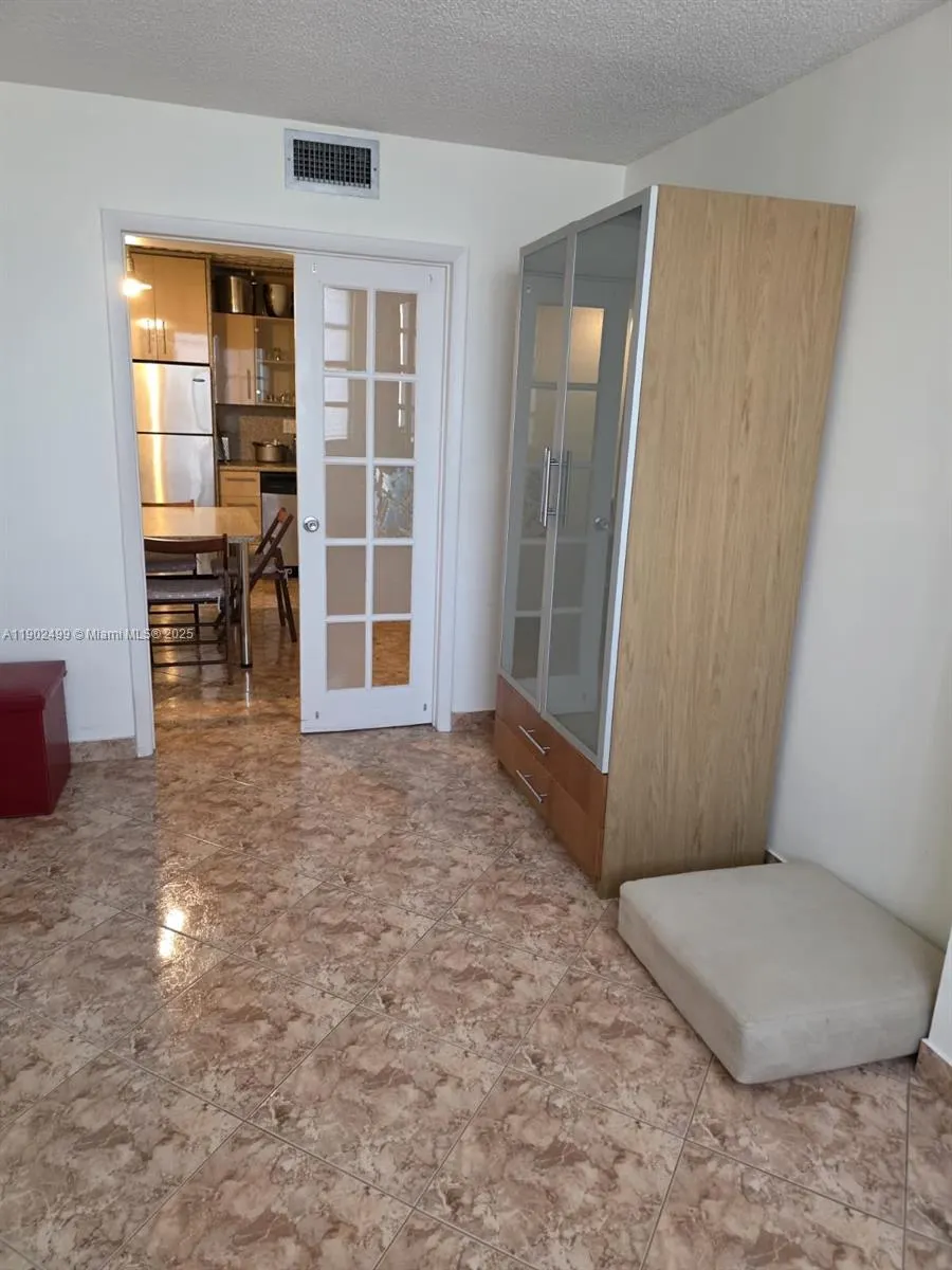 1833 S Ocean Dr, #1505