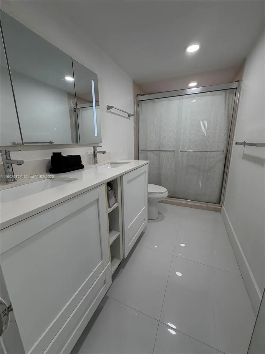 3550 NE 169th St, #107