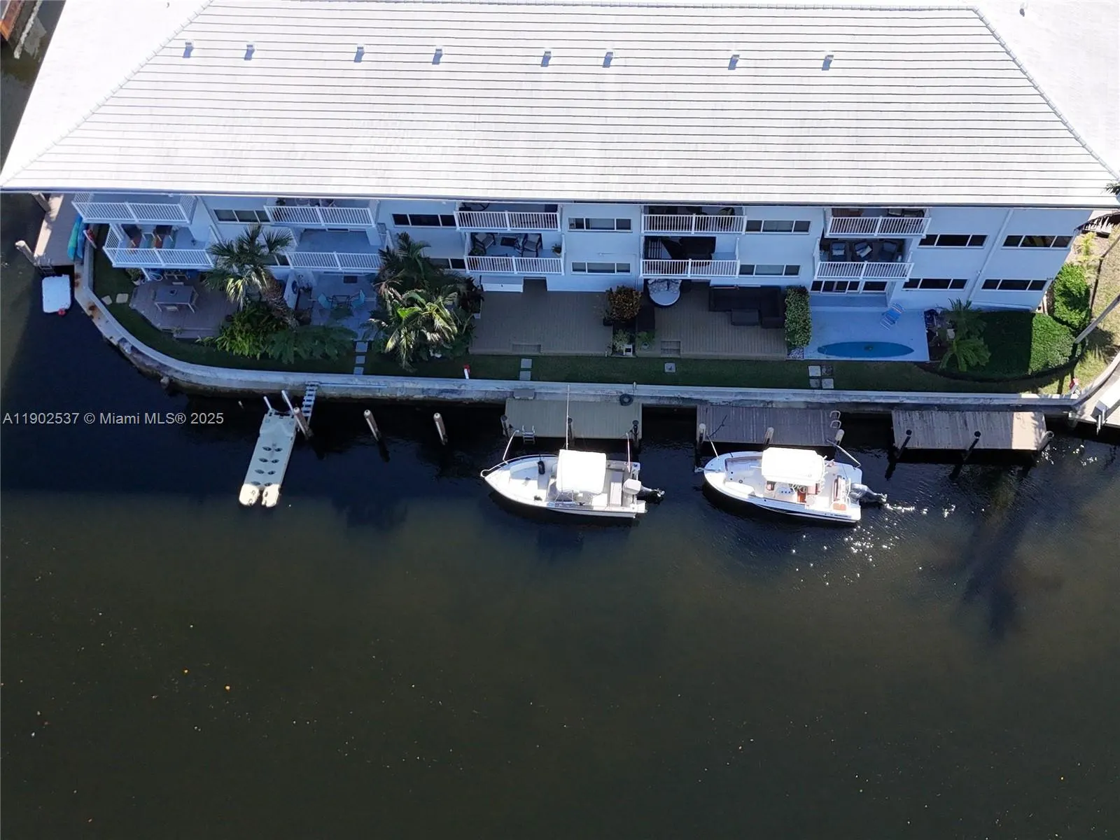 535 Hendricks Isle, #306