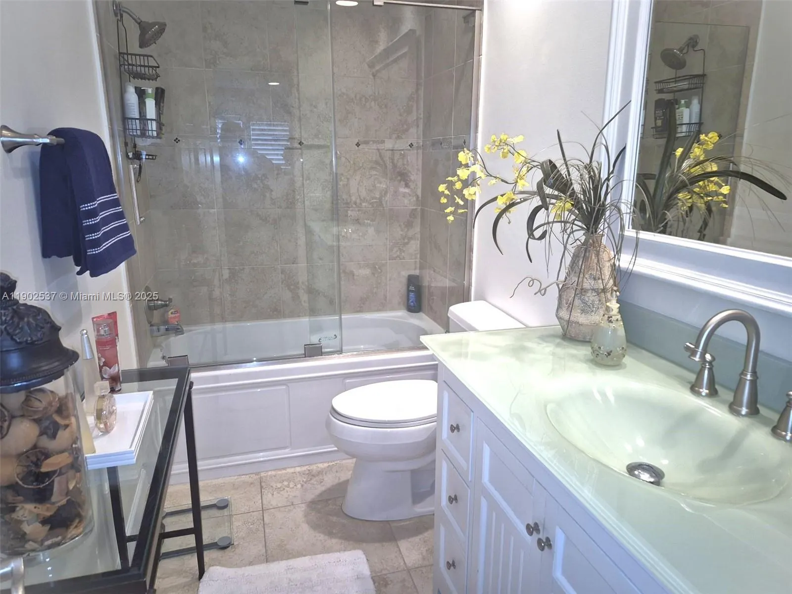 535 Hendricks Isle, #306