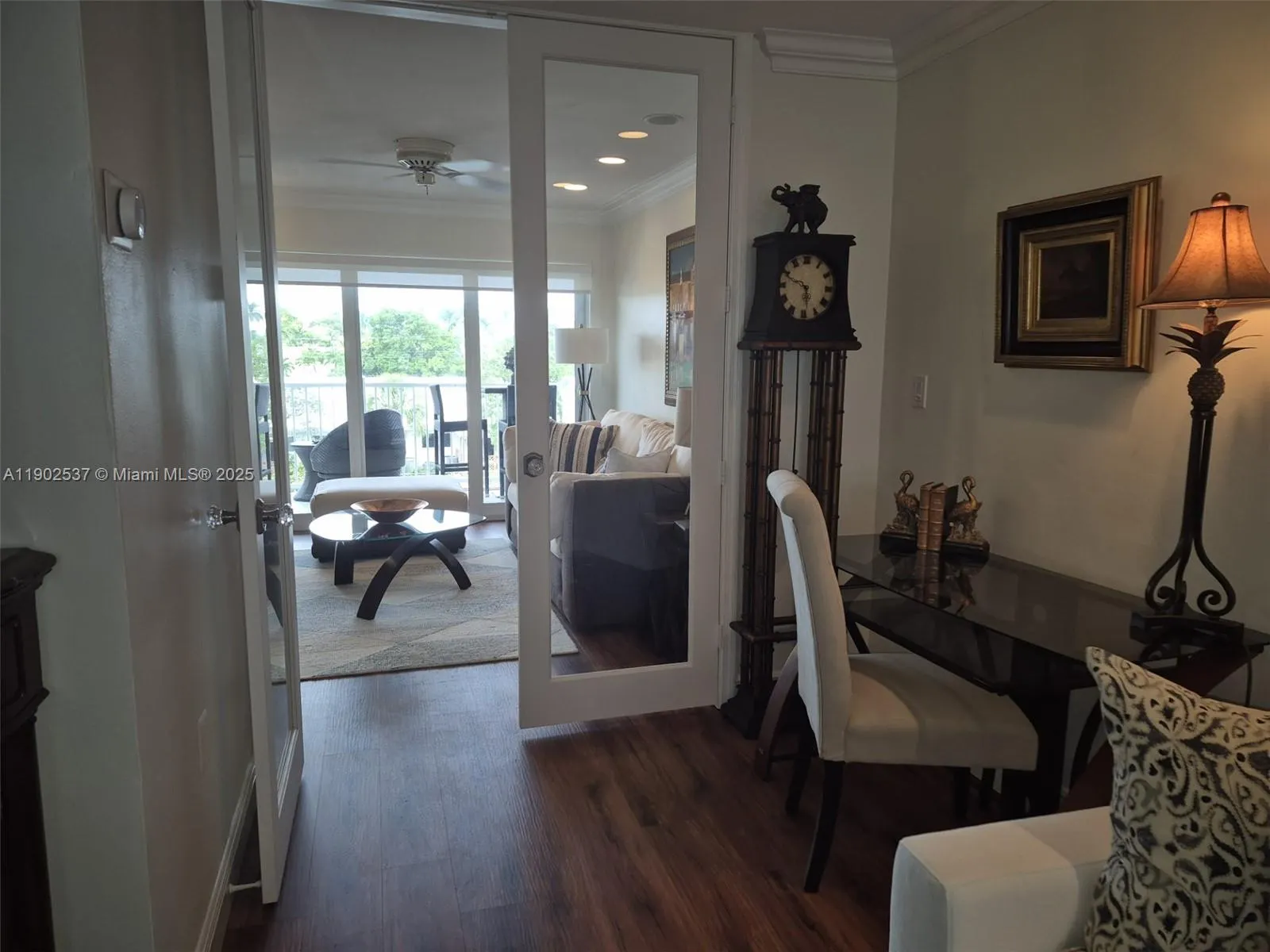 535 Hendricks Isle, #306