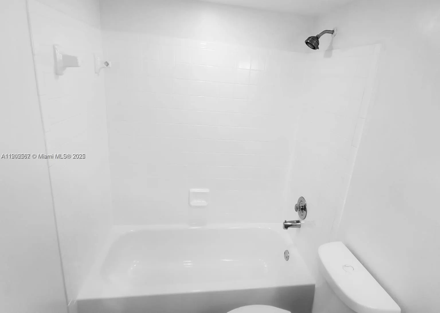 9000 NW 28th Dr, #1-102