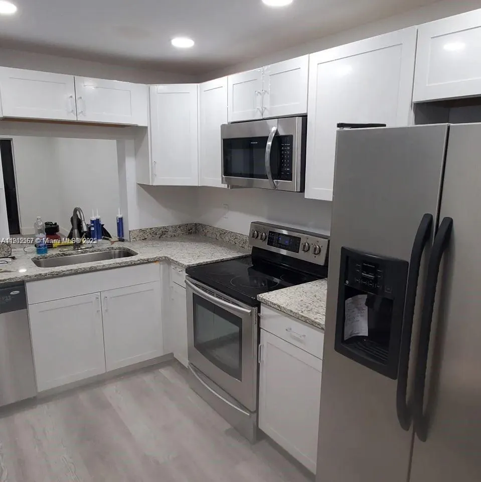 9000 NW 28th Dr, #1-102