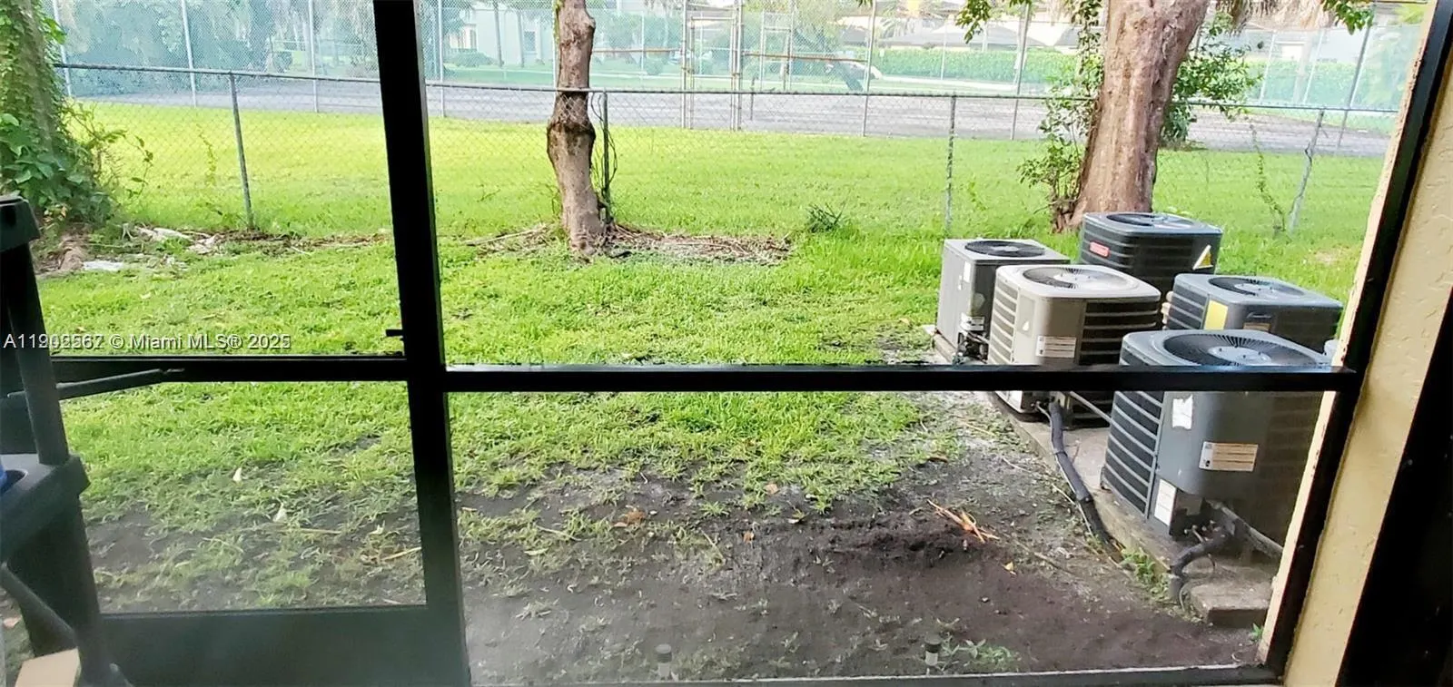 9000 NW 28th Dr, #1-102