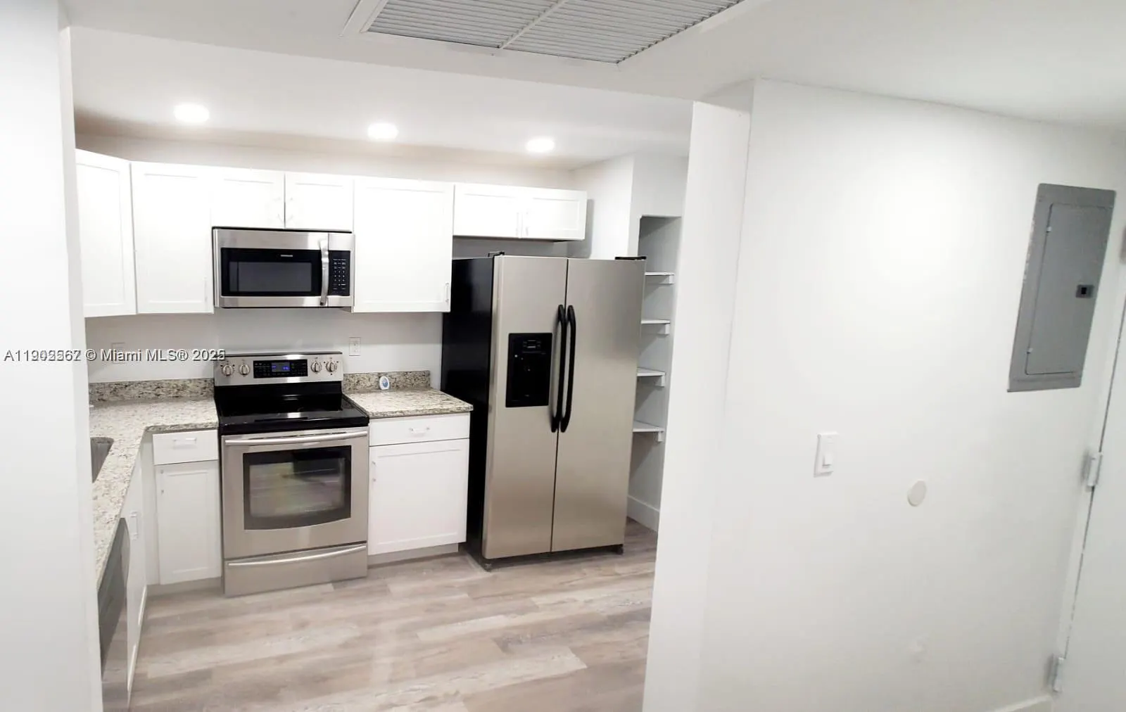 9000 NW 28th Dr, #1-102