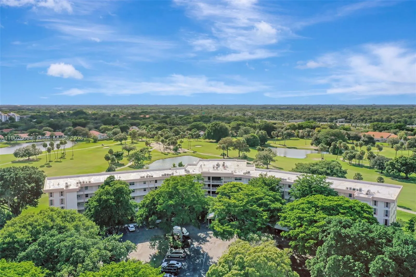 3980 Oaks Clubhouse Dr, #409