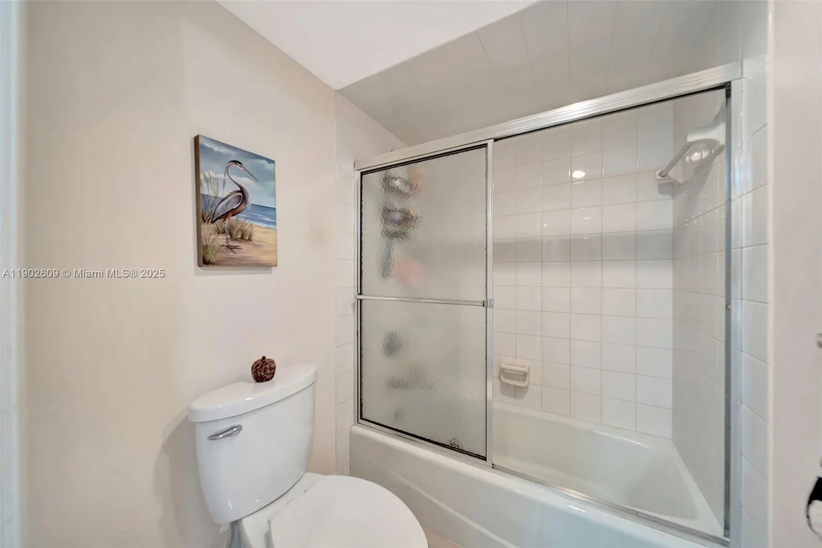 3980 Oaks Clubhouse Dr, #409