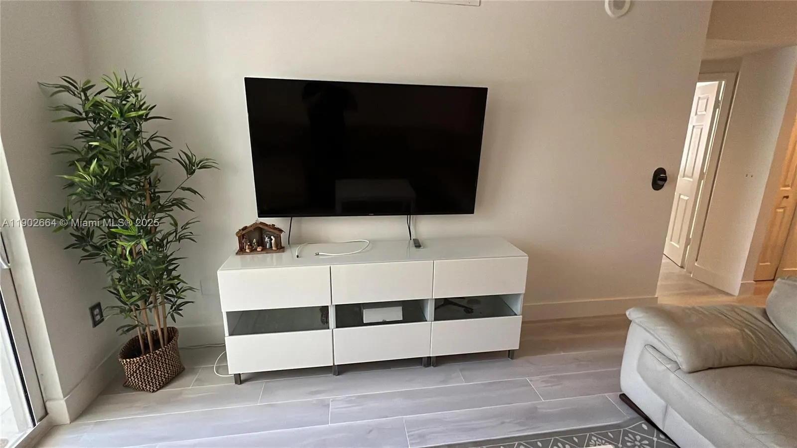 17100 N Bay Rd, #1415