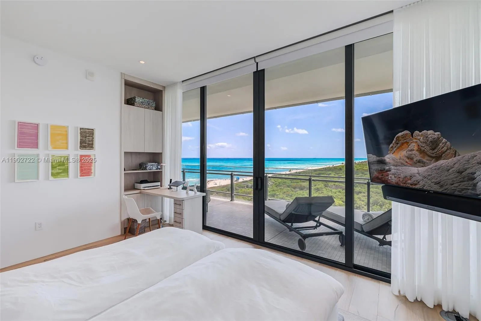 8701 Collins Ave, #904