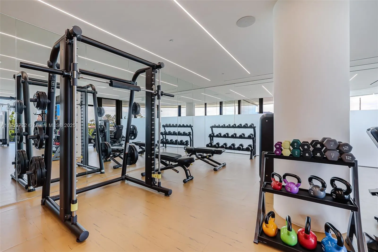 8701 Collins Ave, #904