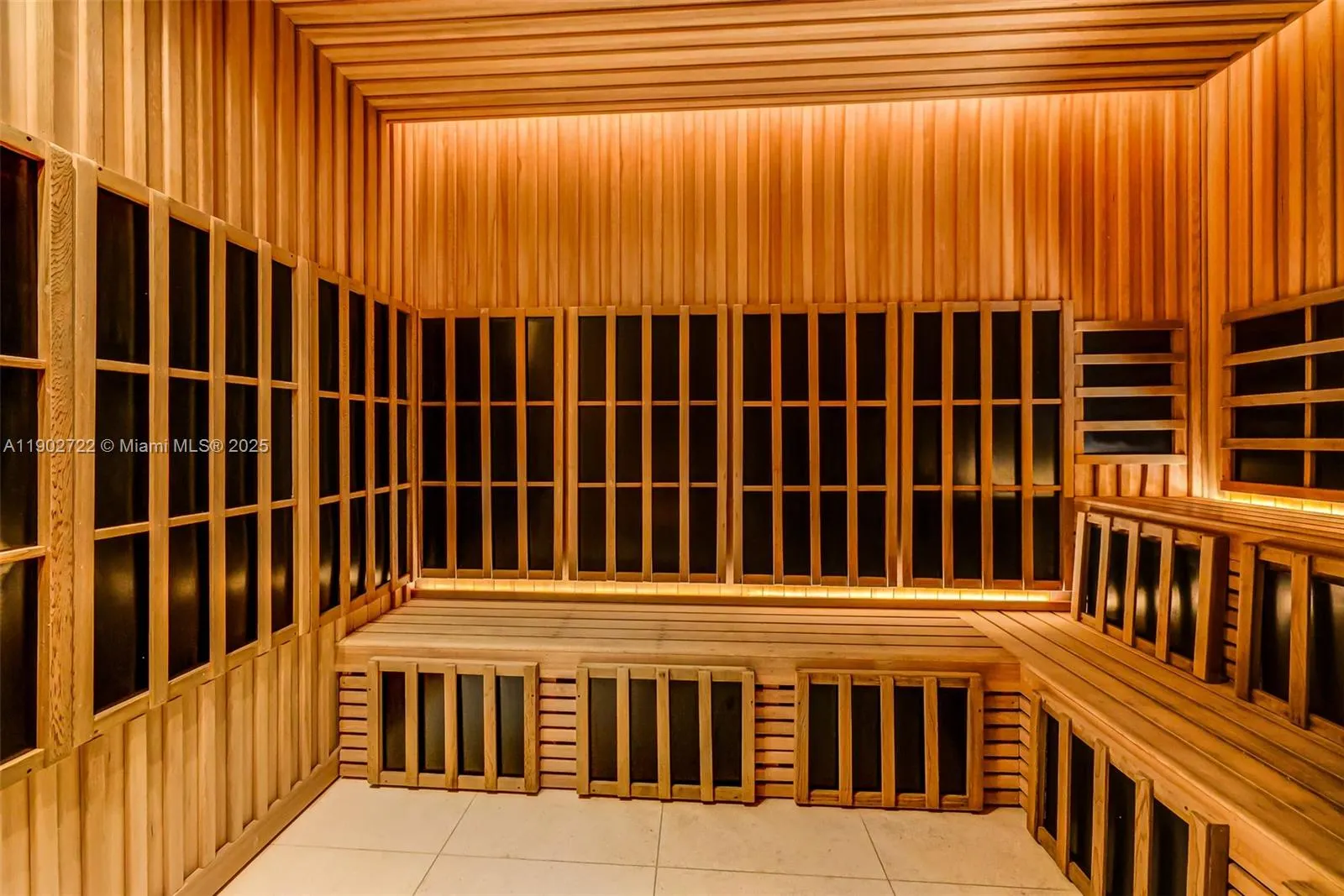 8701 Collins Ave, #904