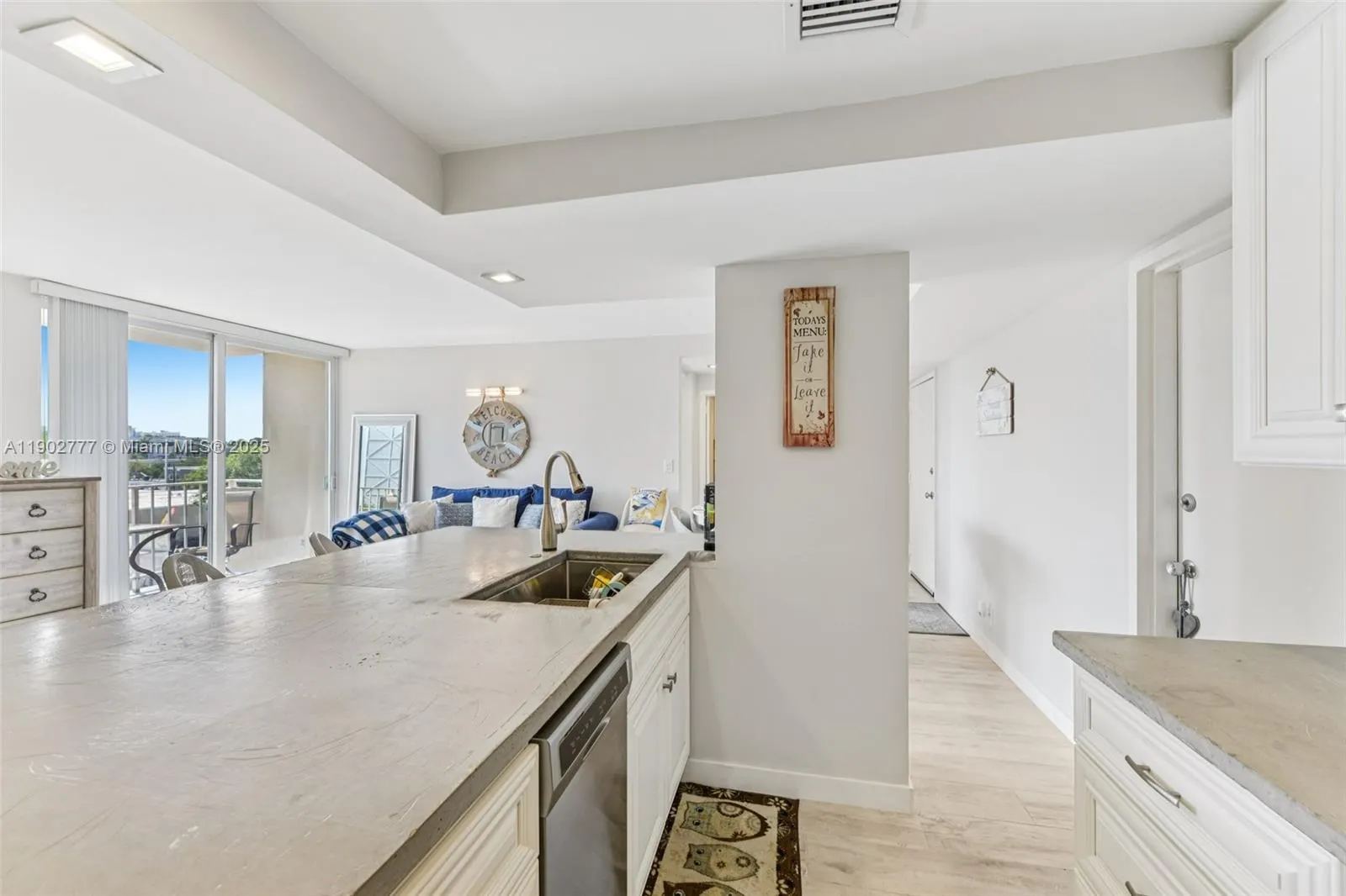 1050 SE 15th St, #500