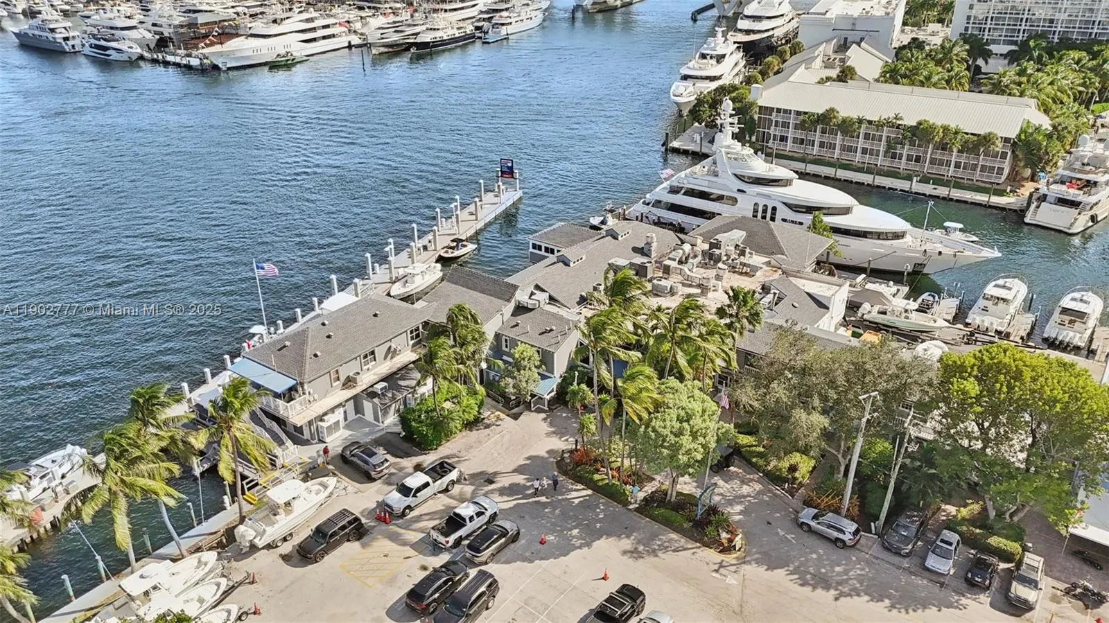 1050 SE 15th St, #500