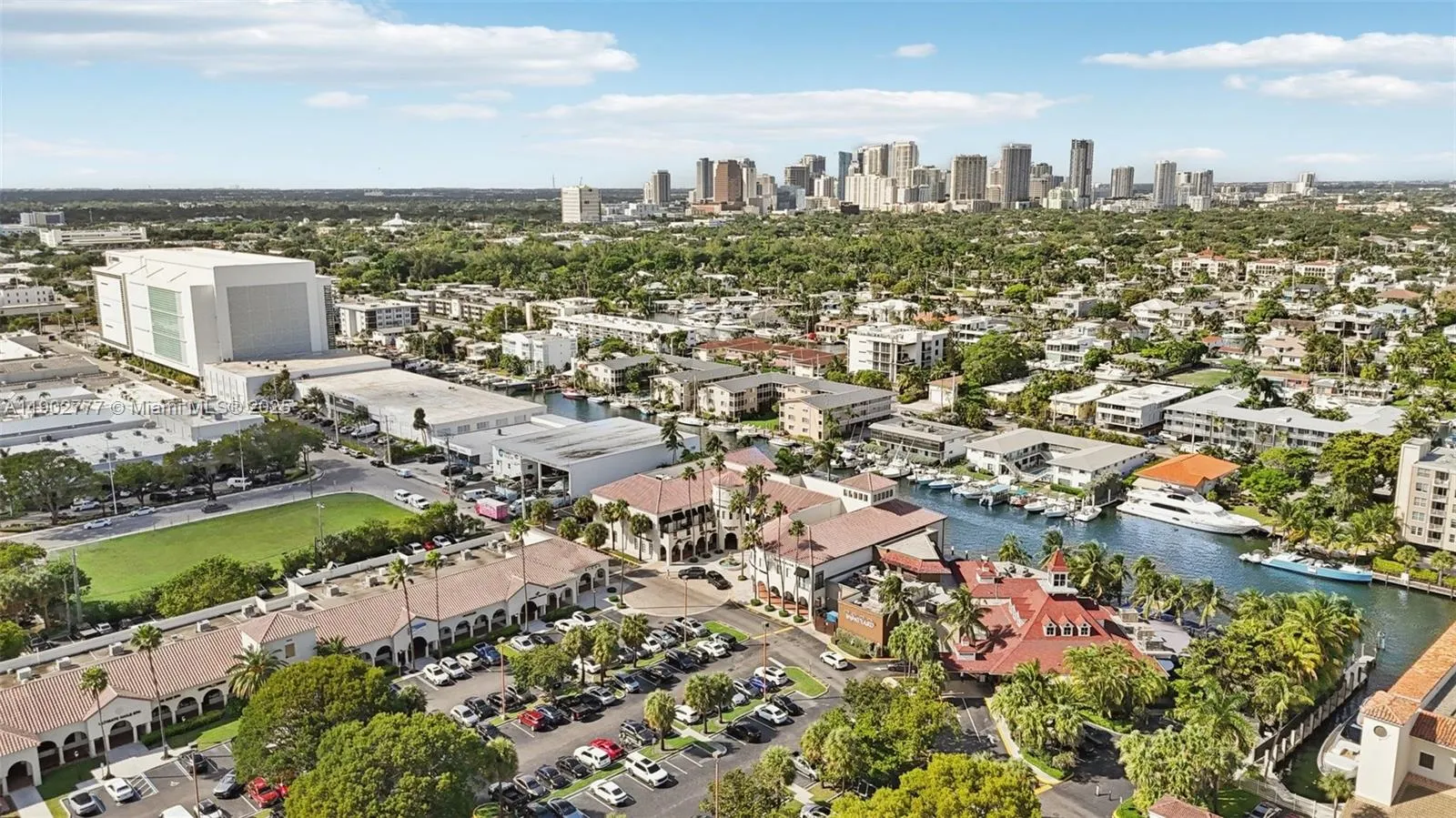 1050 SE 15th St, #500