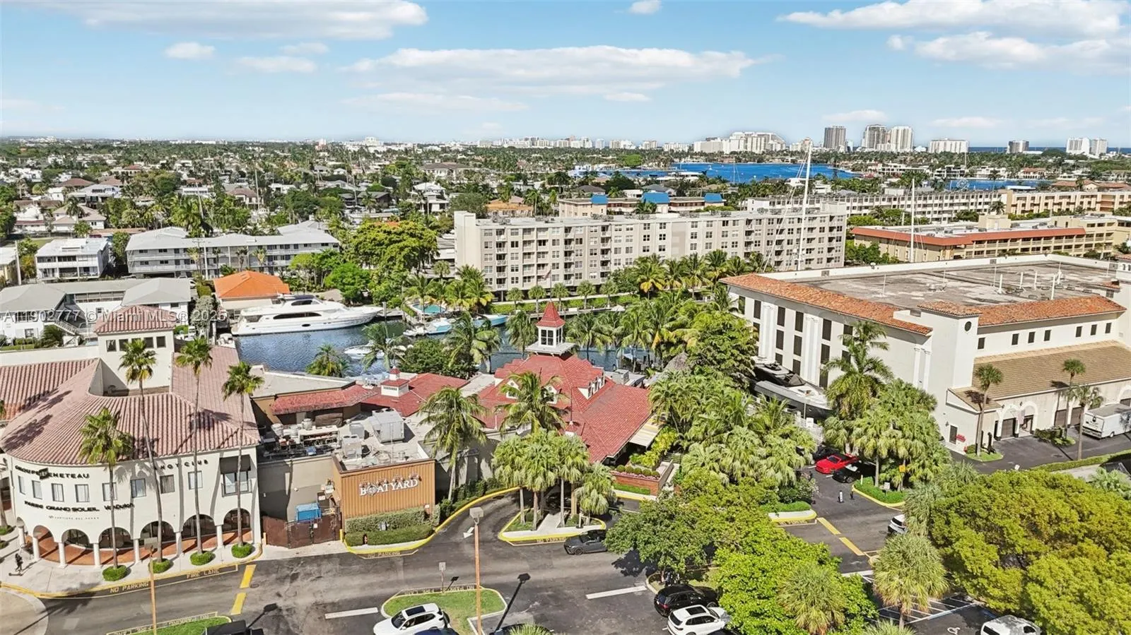 1050 SE 15th St, #500