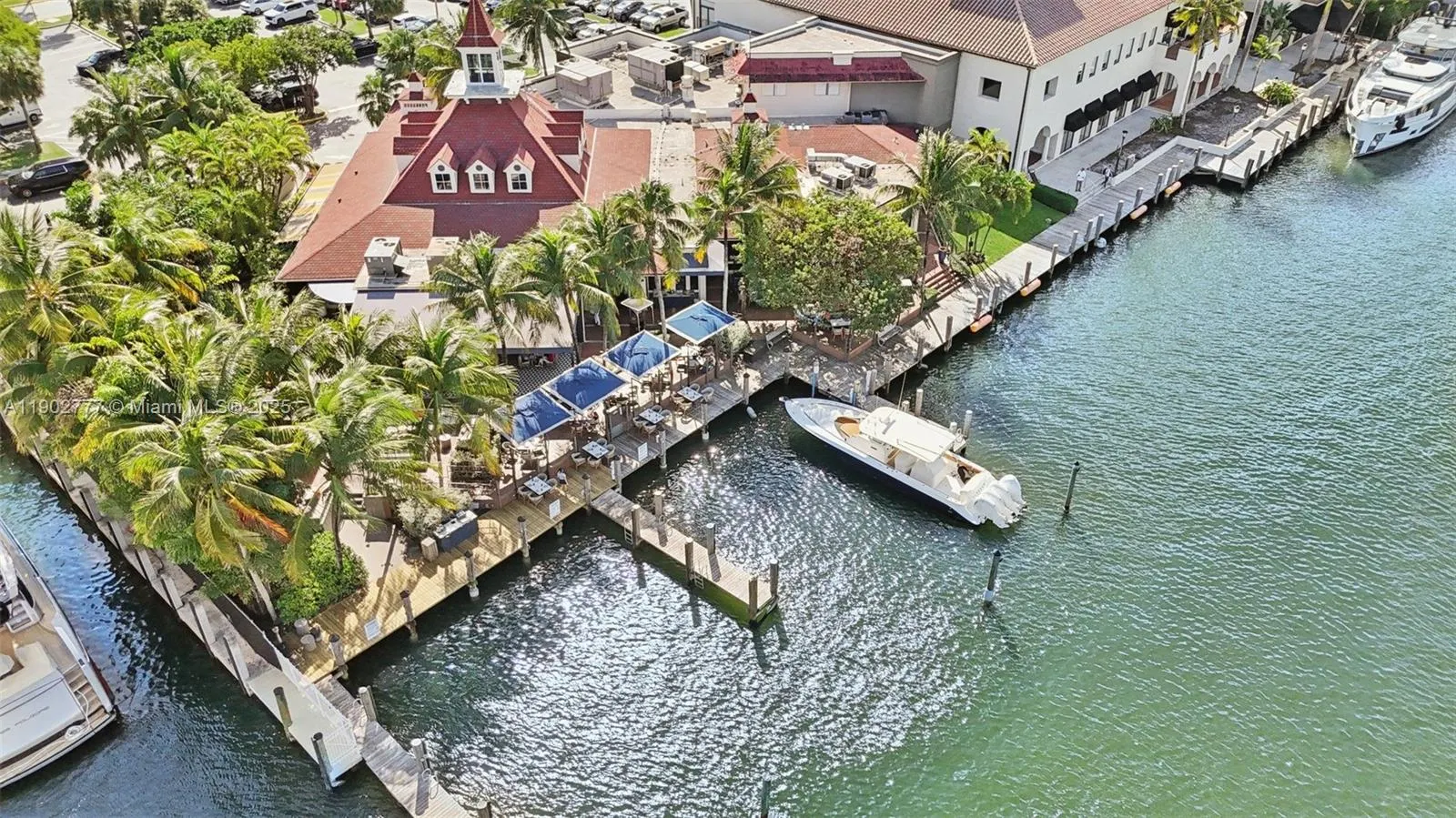 1050 SE 15th St, #500