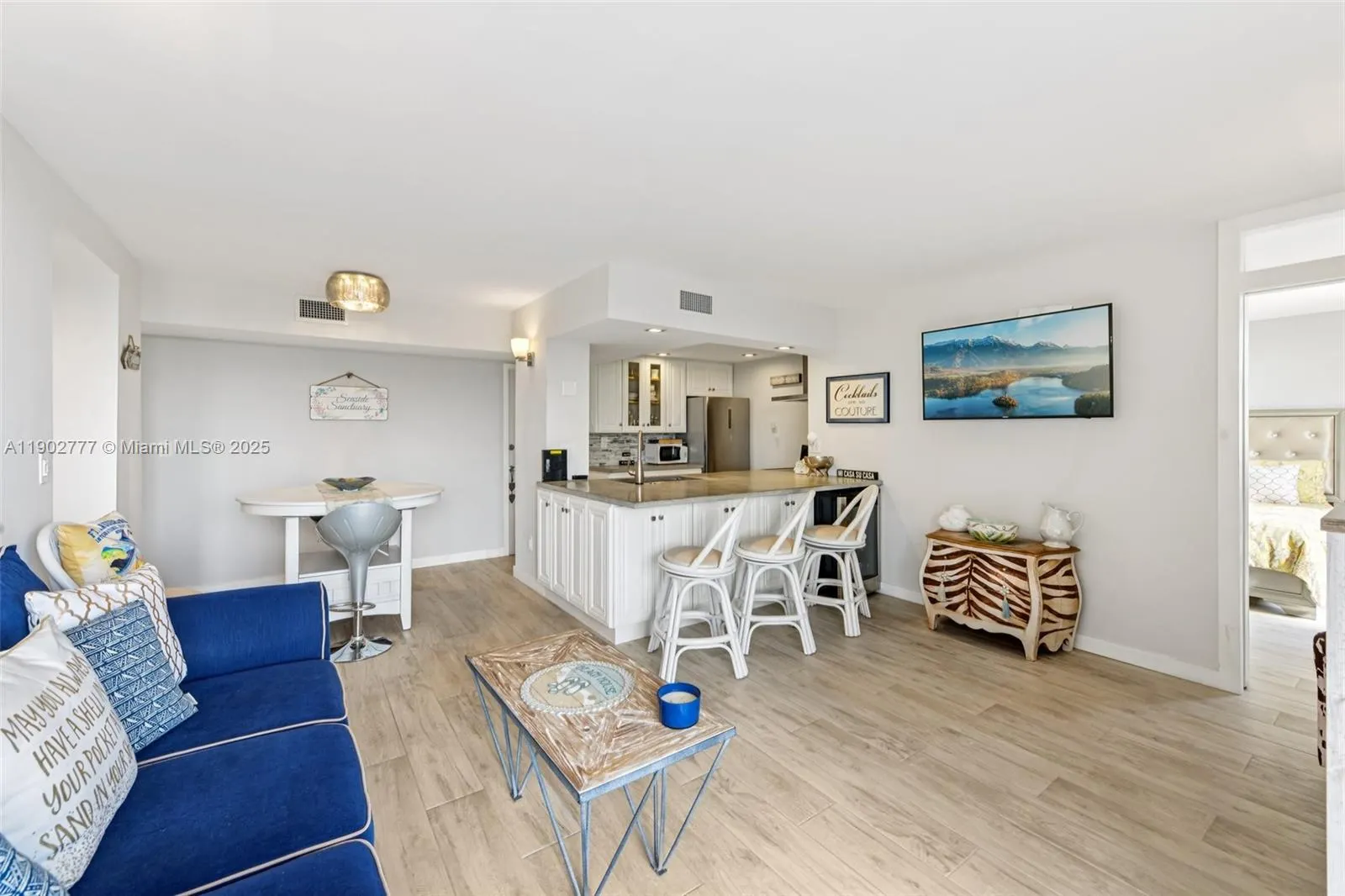 1050 SE 15th St, #500