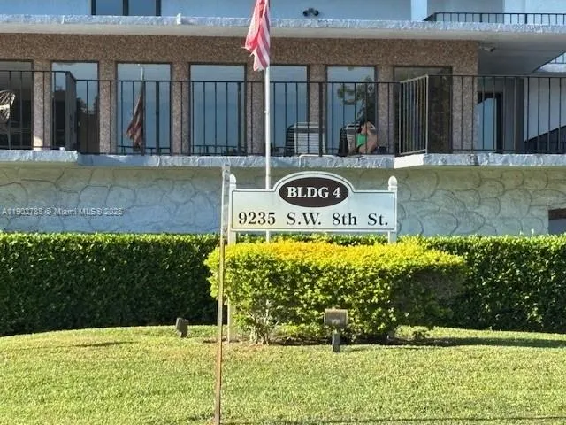 9235 SW 8th St, #510