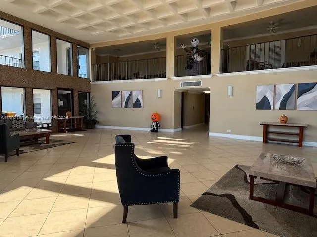 9235 SW 8th St, #510