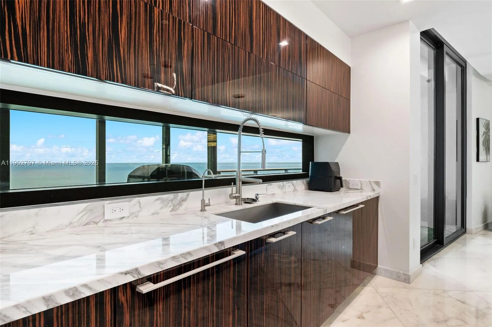 18555 Collins Ave, #2405