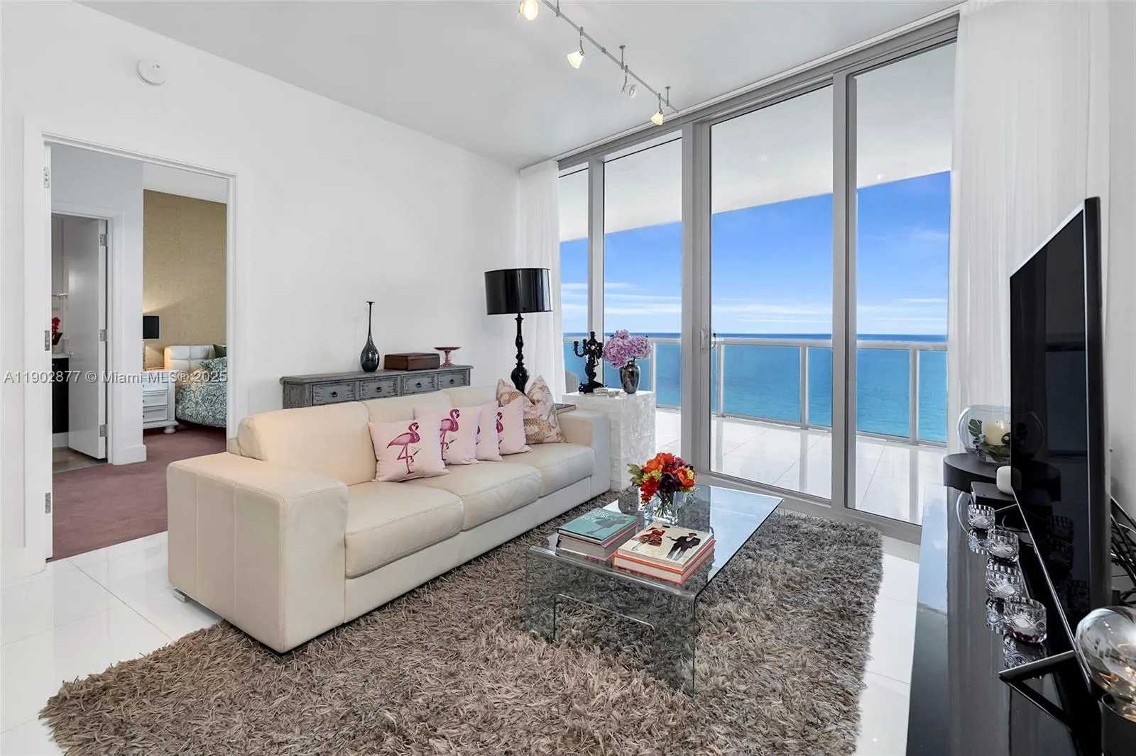17121 Collins Ave, #2906