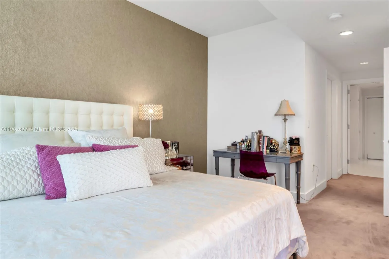 17121 Collins Ave, #2906