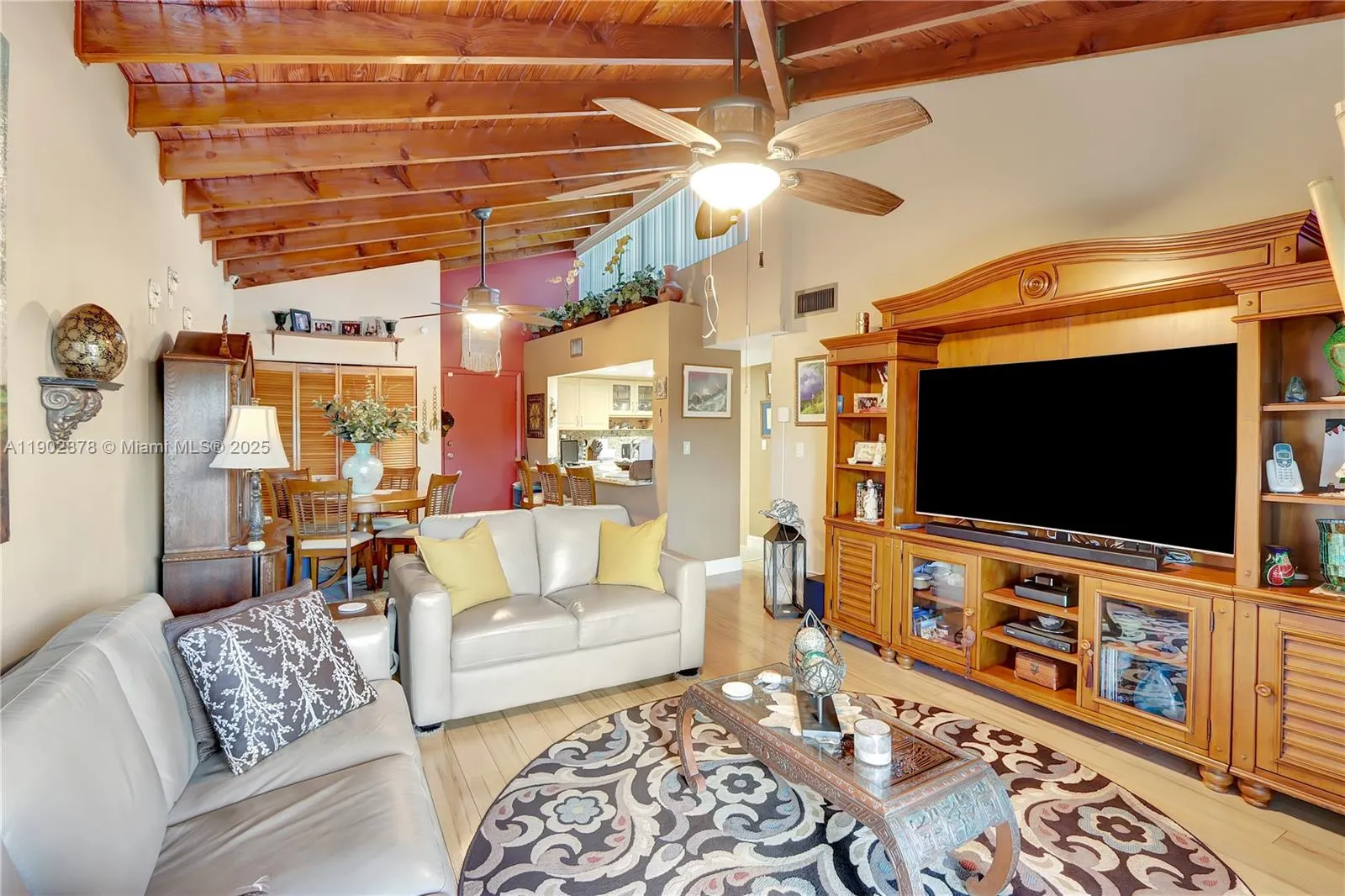 5201 Orduna Dr., #15